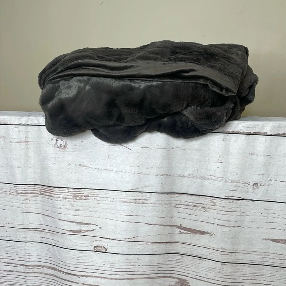 Berkshire Dark Brown Throw Blanket